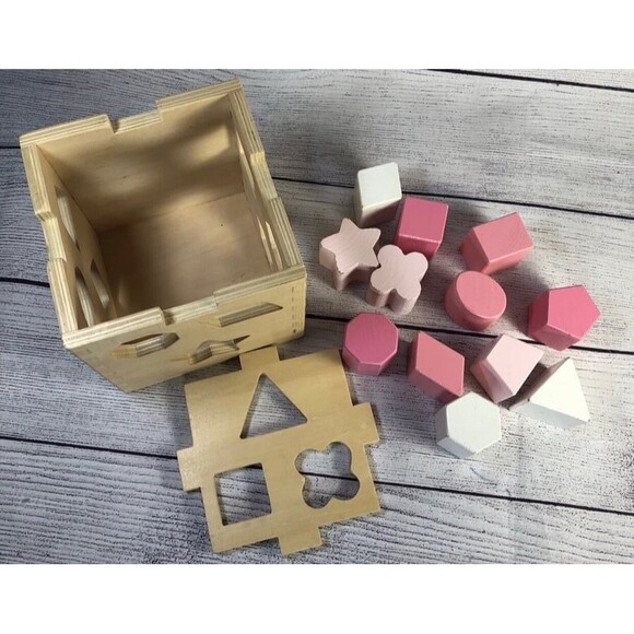 Pink Wooden Shape sorter - Picture 1 of 8